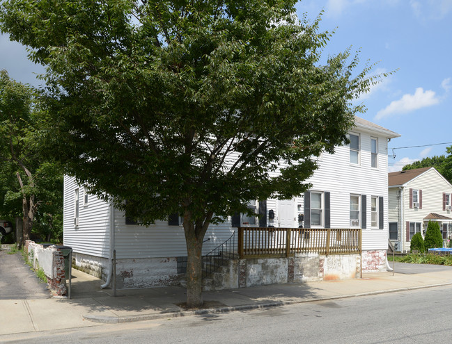 124 Ledge St in Providence, RI - Building Photo - Building Photo