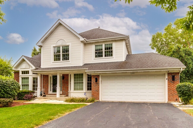 property at 1341 E Thacker St