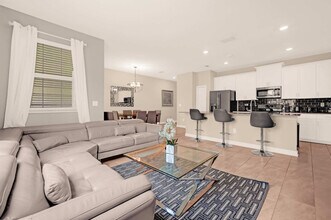 8935 Stinger Dr in Davenport, FL - Building Photo - Building Photo