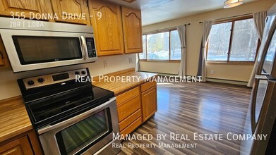 355 Donna Dr in Anchorage, AK - Foto de edificio - Building Photo