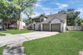 8811 Tan Oak Cir in Tomball, TX - Building Photo - Building Photo