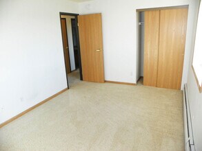 Sunridge Apartments in Detroit Lakes, MN - Building Photo - Building Photo