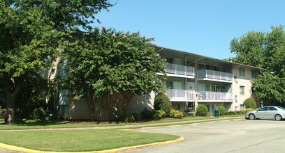 Ashley Terrace Apartments in Richmond, VA - Building Photo - Building Photo