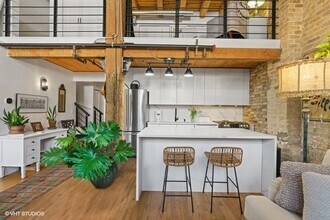 2111 W Churchill St in Chicago, IL - Building Photo - Building Photo