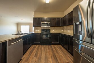 13317 Brahmin Dr in Austin, TX - Building Photo - Building Photo