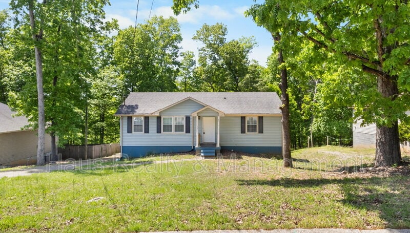 518 Aspen Dr in Clarksville, TN - Building Photo