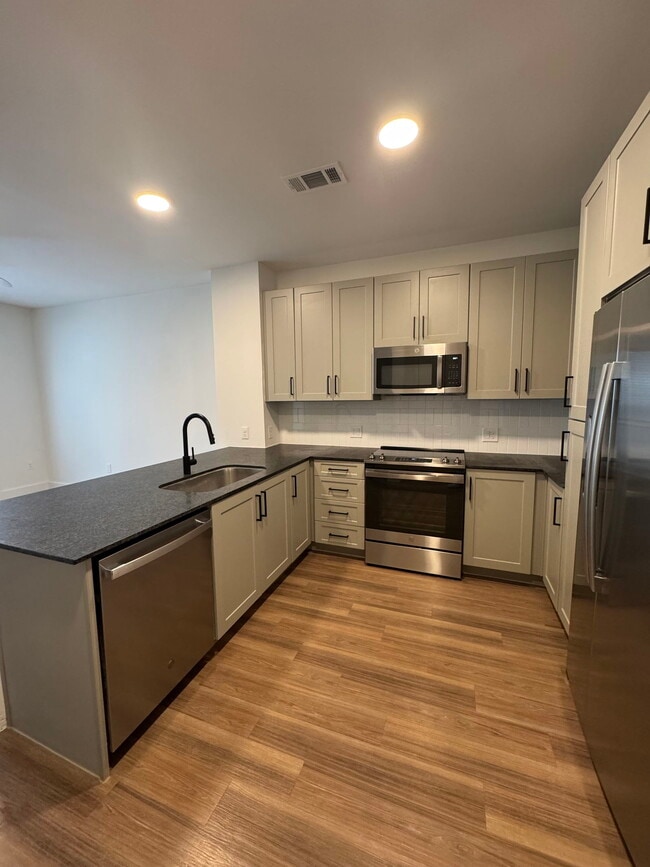 property at 3701 Raven Trl
