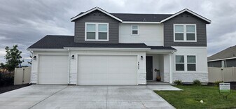 5435 E Victoria Fls Dr in Nampa, ID - Building Photo