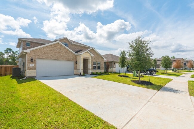 property at 1527 King Rnch Rd