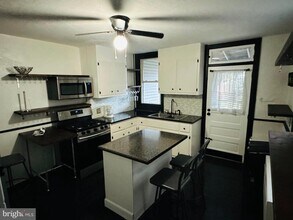 236 E Middle St in Gettysburg, PA - Building Photo - Building Photo