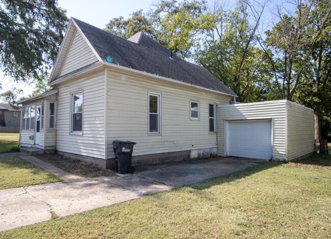 909 Rangeline St in Columbia, MO - Building Photo - Building Photo