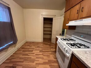 222 Lafayette Ave NE, Unit 1 in Grand Rapids, MI - Foto de edificio - Building Photo