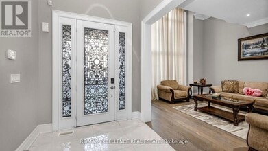 95 Gordon Randle Dr in Brampton, ON - Building Photo - Building Photo