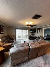 7104 Nantucket Cir in North Fort Myers, FL - Foto de edificio - Building Photo