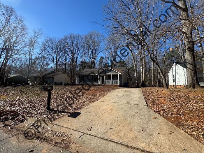 7213 Lancashire Dr in Mint Hill, NC - Building Photo