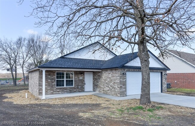 property at 115 Lanita Dr