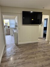 4730 Pine Tree Dr in Miami Beach, FL - Building Photo - Building Photo