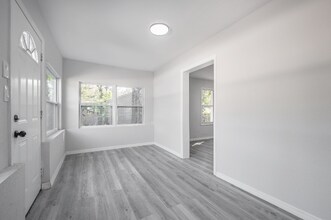 38352 Corey St in Zephyrhills, FL - Building Photo - Building Photo