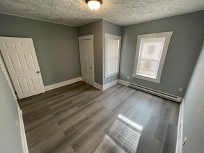 105 Clarendon St in Fitchburg, MA - Building Photo - Building Photo