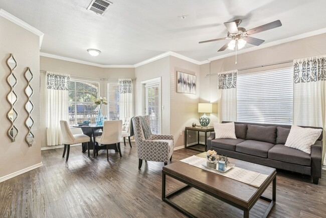 TalaVera Apartments in San Antonio, TX - Foto de edificio - Building Photo