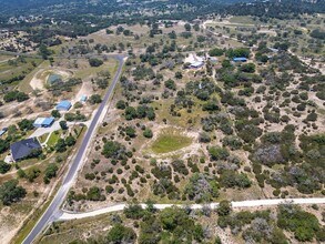 111 Stony Hills Rd in Center Point, TX - Building Photo - Building Photo