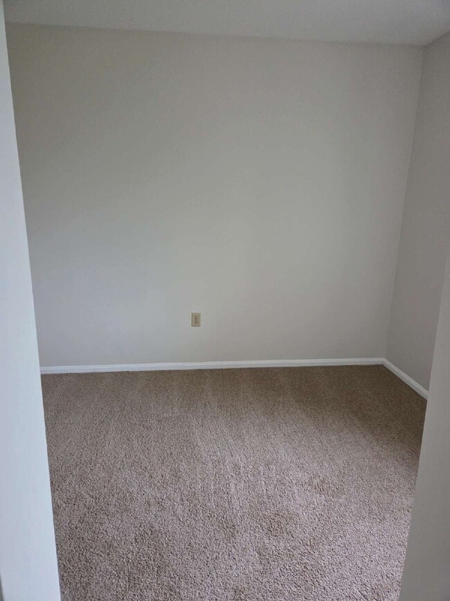 1030 Brinker Dr in Hagerstown, MD - Building Photo - Building Photo