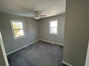 22 Princeton Ave in Bellmawr, NJ - Foto de edificio - Building Photo