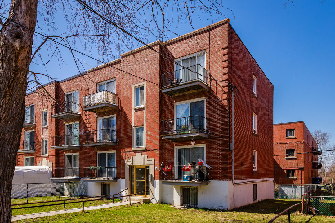 3205 Barclay Av in Montréal, QC - Building Photo