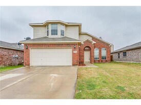 8213 3 Bars Dr in Fort Worth, TX - Building Photo