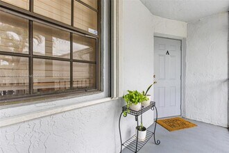 1211 S Independence Dr in Homestead, FL - Building Photo - Building Photo