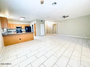 5311 W Pontiac Dr in Glendale, AZ - Building Photo - Building Photo