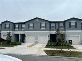 11847 Dumaine Valley Rd in Riverview, FL - Building Photo