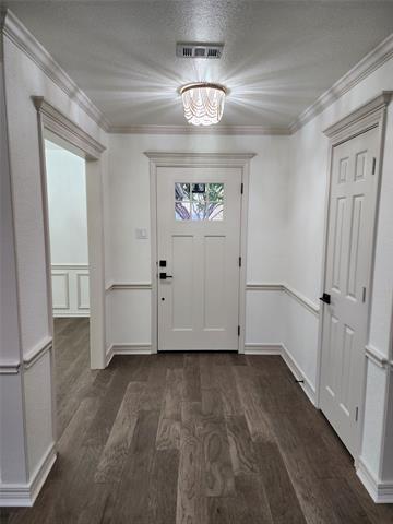 10108 Regent Row St in Fort Worth, TX - Building Photo - Building Photo
