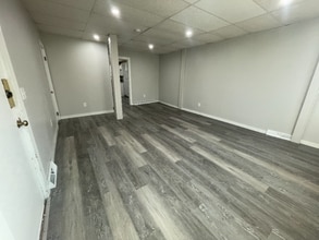 37 Lake St in Webster, MA - Foto de edificio - Building Photo