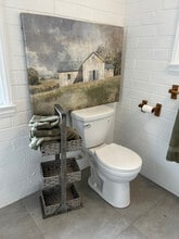 33574 Washington Dr in Yucaipa, CA - Foto de edificio - Building Photo