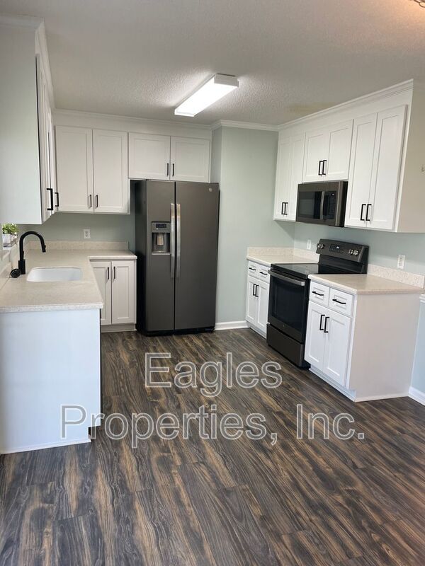 104 Jordan Bluff Pl in Pikeville, NC - Building Photo - Building Photo