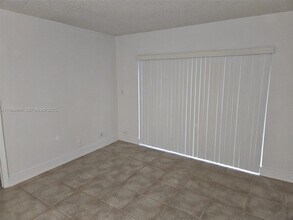 3272 NW 102nd Terrace in Coral Springs, FL - Building Photo - Building Photo