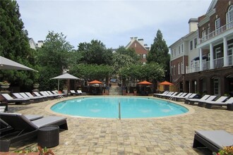 3558 Piedmont Rd, Unit 1512-24 in Atlanta, GA - Building Photo - Building Photo