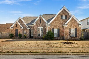 7182 Carriebrook Dr in Olive Branch, MS - Building Photo