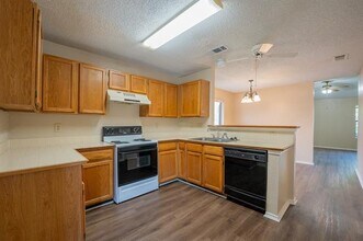 310 Cole St in Garland, TX - Building Photo - Building Photo