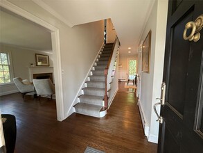 21 Westbank Rd in Rye, NY - Building Photo - Building Photo