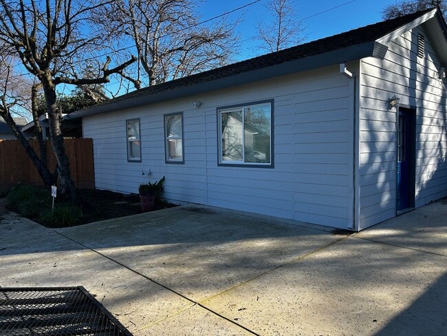 1308 Rivara Rd in Stockton, CA - Building Photo - Building Photo