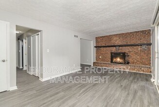 4606 Glenway Ave in Cincinnati, OH - Building Photo - Building Photo
