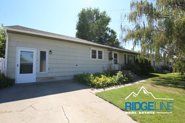 3612 5th Ave S in Great Falls, MT - Foto de edificio - Building Photo