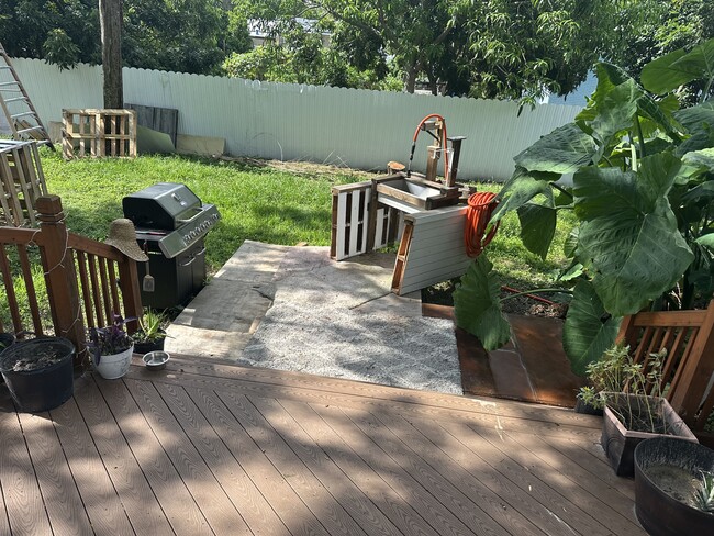 8200 N St Peter Ave in Tampa, FL - Building Photo - Building Photo