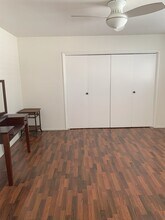 1055 S Holt Ave, Unit 3 in Los Angeles, CA - Building Photo - Building Photo