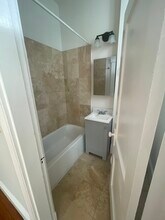 39 Hemenway St, Unit 1 in Boston, MA - Foto de edificio - Building Photo