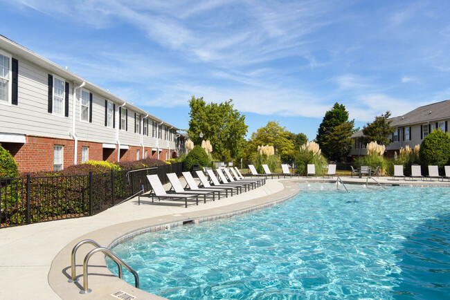 University Townhomes at Charlotte in Charlotte, NC - Building Photo - Building Photo