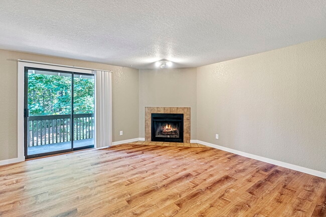 12901 149th St E, Unit B in Puyallup, WA - Building Photo - Building Photo