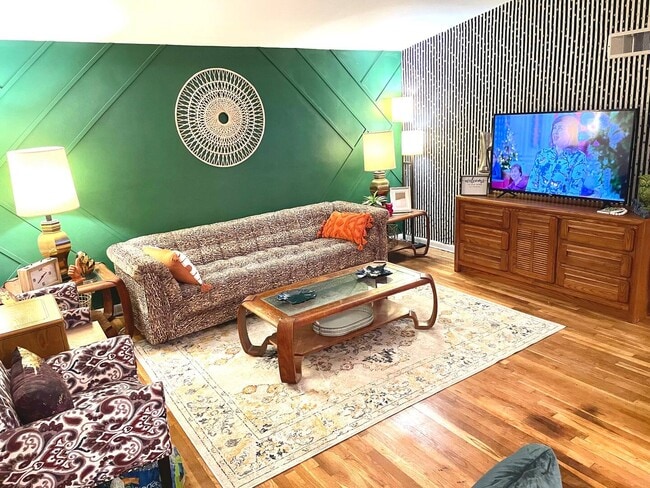 1341 Kappel Dr, Unit Twin Bedroom in St. Louis, MO - Building Photo - Building Photo